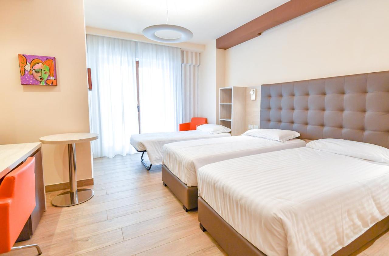 Bhotel Lagonegro Exteriör bild