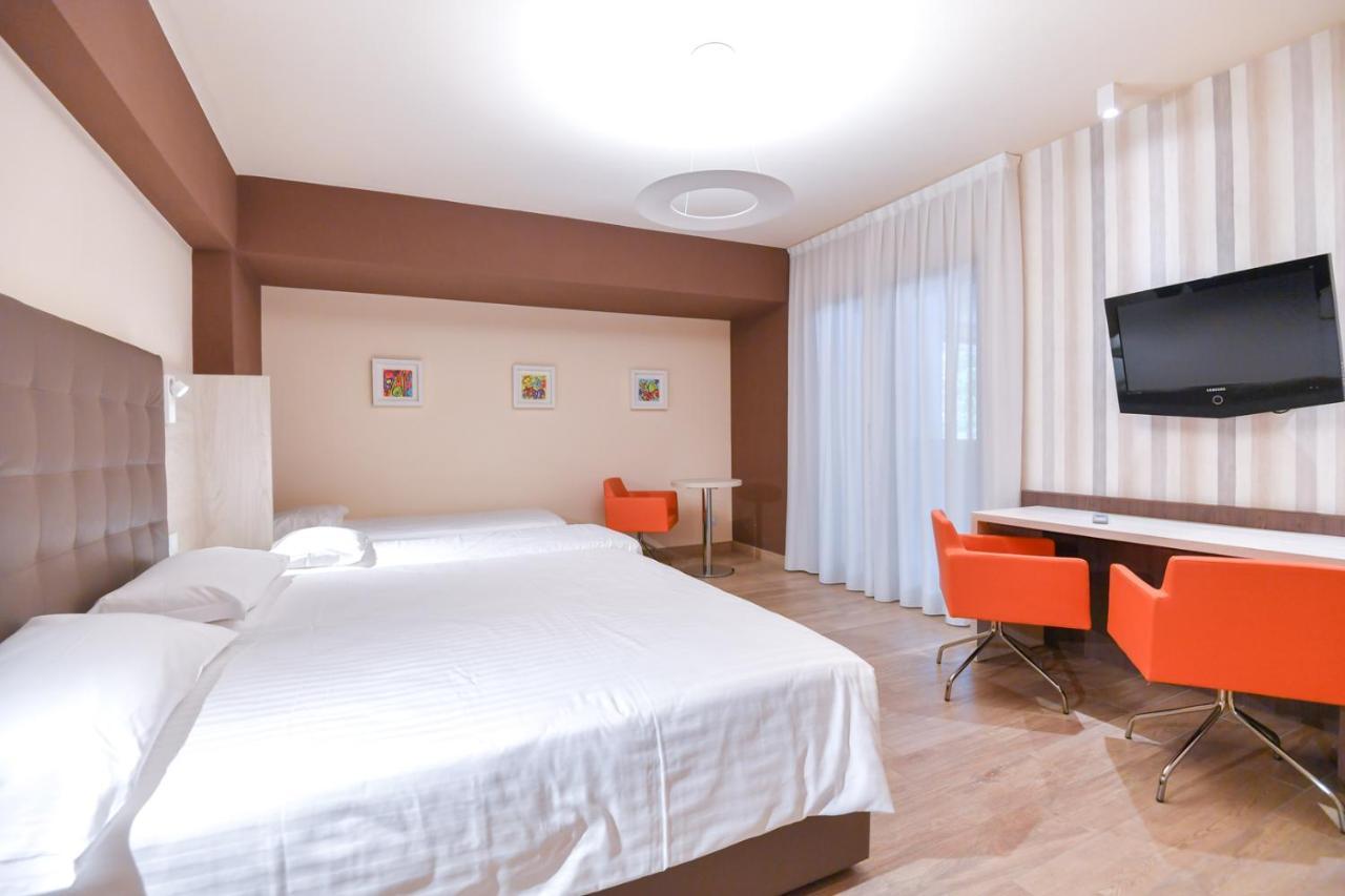 Bhotel Lagonegro Exteriör bild