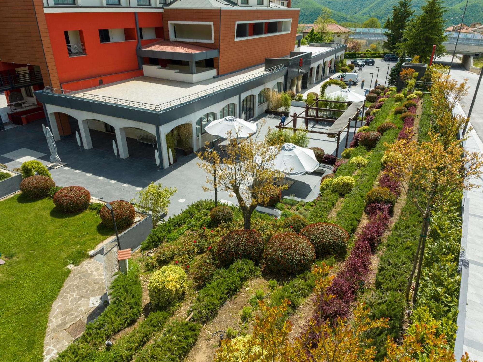 Bhotel Lagonegro Exteriör bild