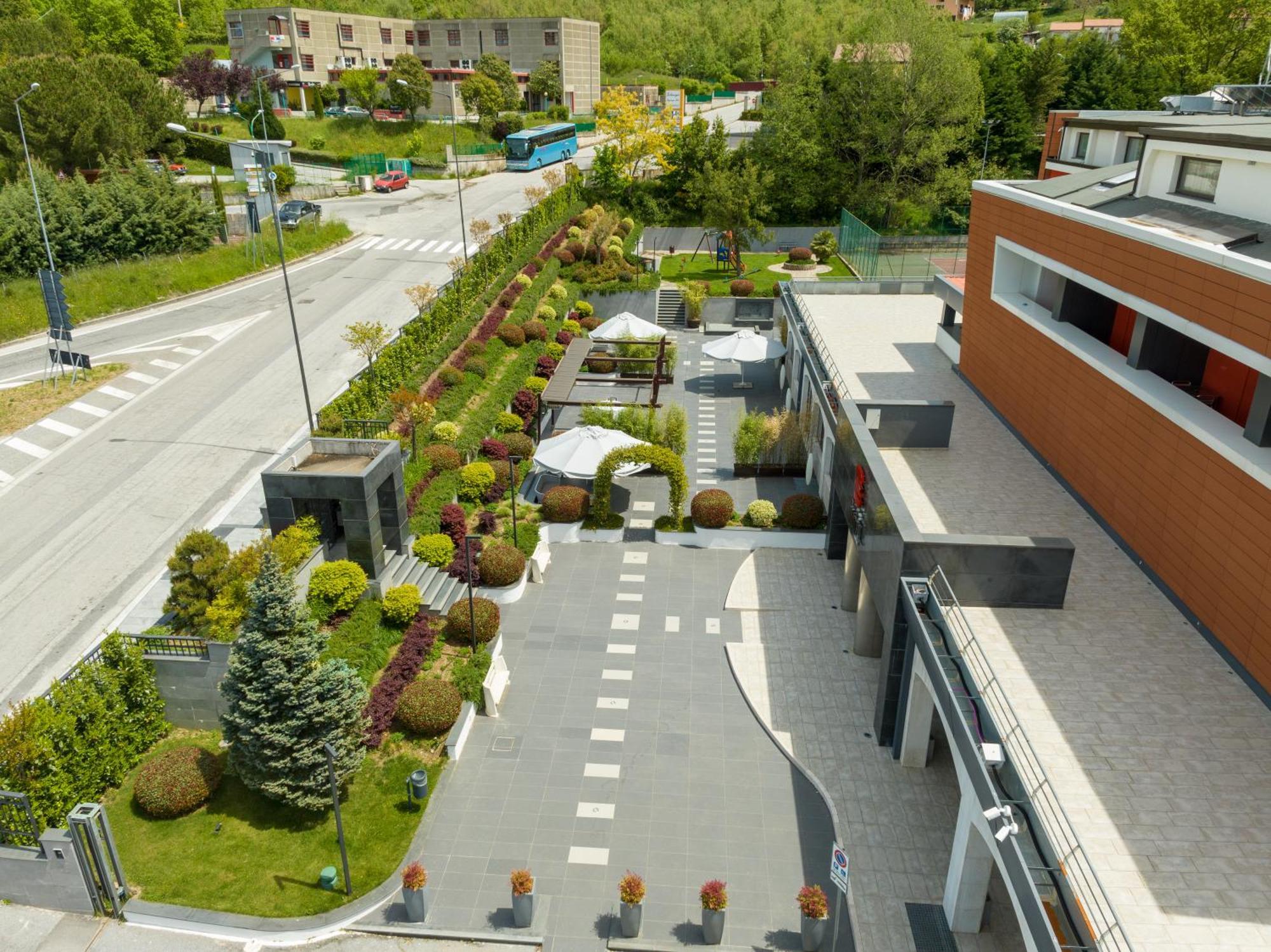 Bhotel Lagonegro Exteriör bild
